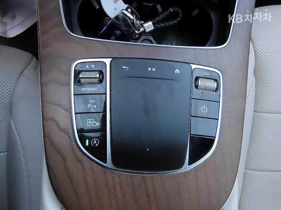 Mercedes-Benz E-Class (W213)E250 Exclusive - 12