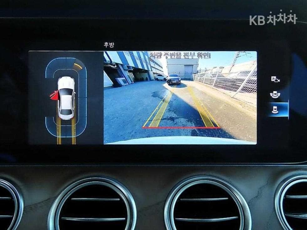 Mercedes-Benz E-Class (W213)E250 Exclusive - 14