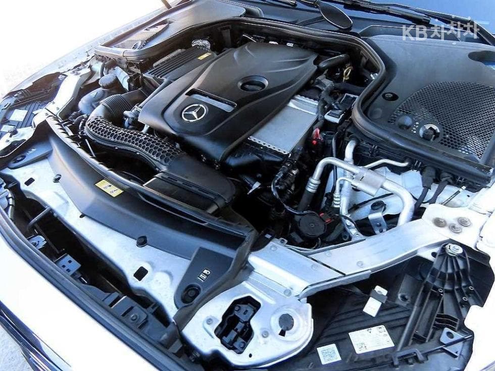 Mercedes-Benz E-Class (W213)E250 Exclusive - 19