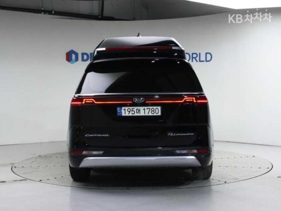 Kia Carnival 4th generationHigh Limousine (Carnival) G3.5 GDI 9-seater Signature - 4