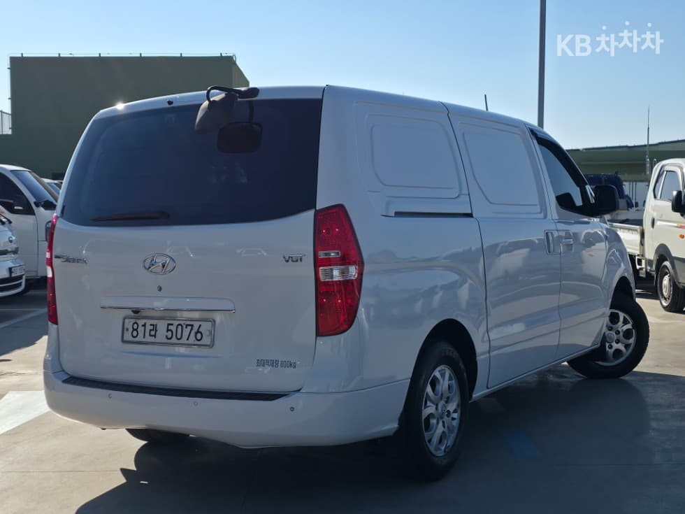 Хюндай Гранд Старекс3Местен승 Ван CVX Лукс - 2