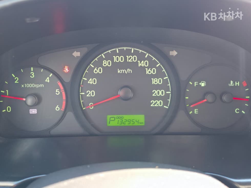 Хюндай Гранд Старекс3Местен승 Ван CVX Лукс - 13