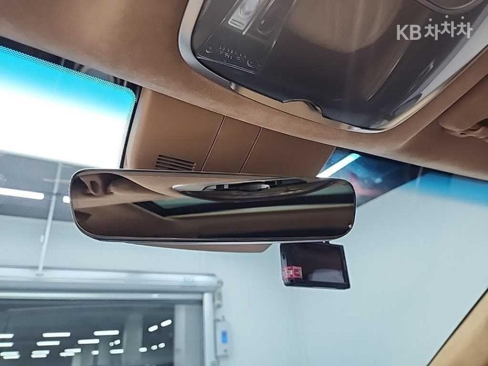 Genesis GV802.5 Turbo Gasoline AWD - 17