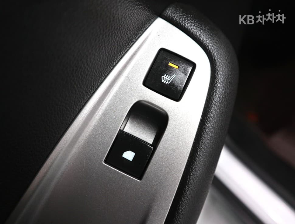 GM Korea Chevrolet OrlandoLPG LTZ Premium - 17