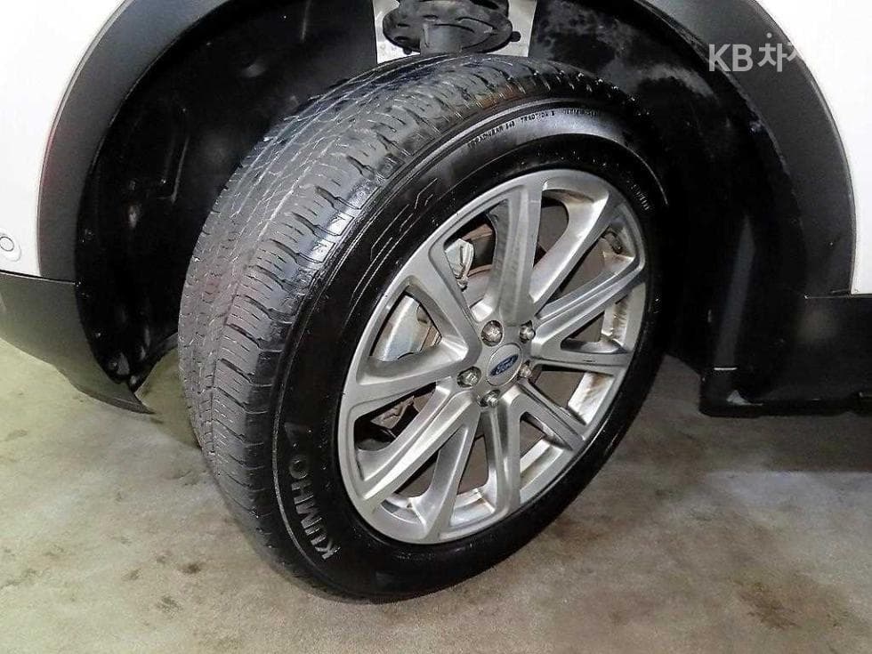 Ford New Explorer2.3 EcoBoost 4WD Limited - 20