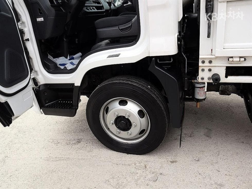 Хюндай Майти (Среден камион)DLX 고상 장축 고속형 - 16