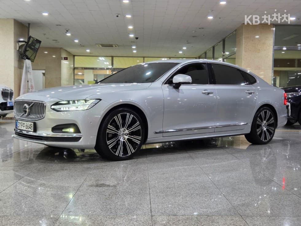 Volvo S90 Второ поколение B6 Inscription - Image 1