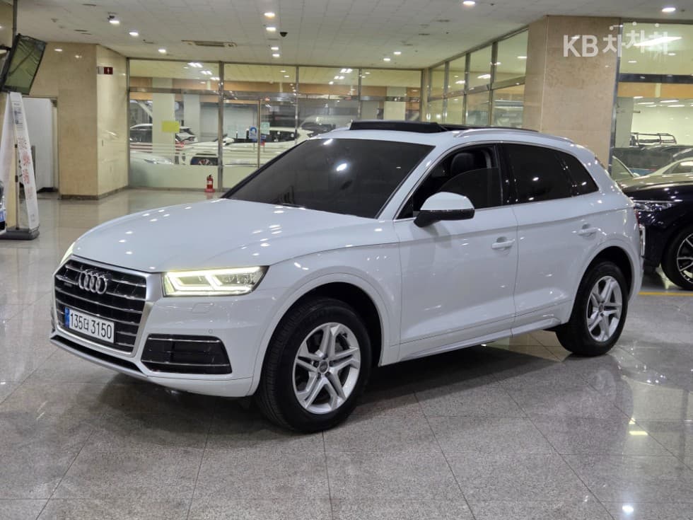 Ауди The New Q5(FY) 40 Турбо Дизел Инжекция quattro Стандартен - Image 1