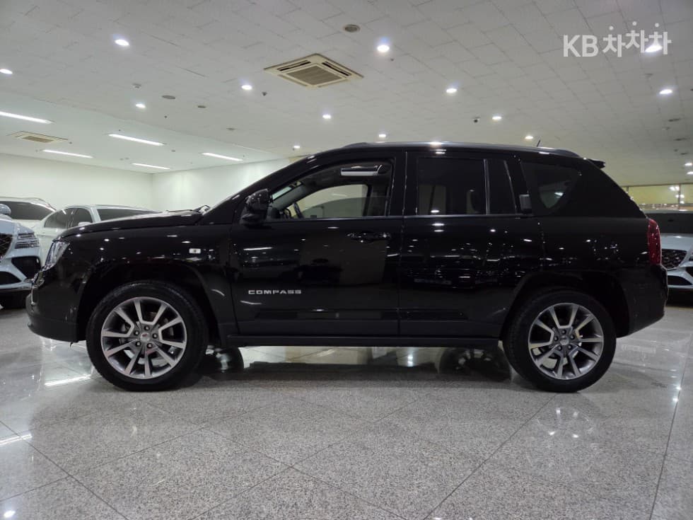 지프 Нов 컴패스2.4 4x4 Лимитиран - 3