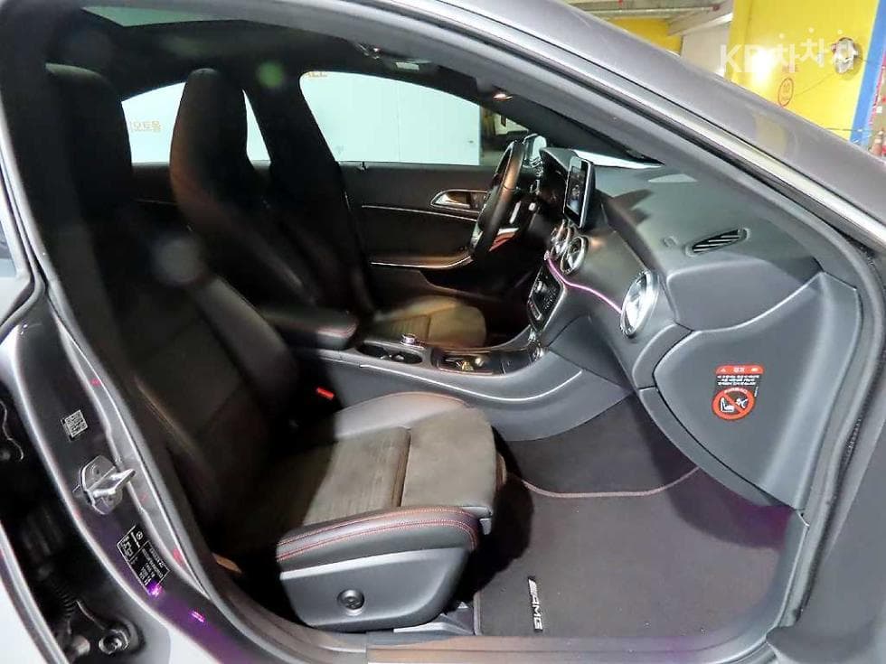 Mercedes-Benz CLA클래스CLA220 AMG Line - 15