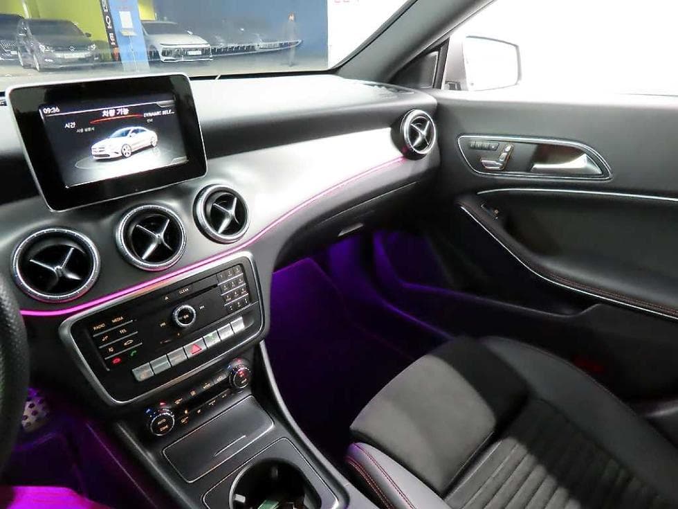 Mercedes-Benz CLA클래스CLA220 AMG Line - 22