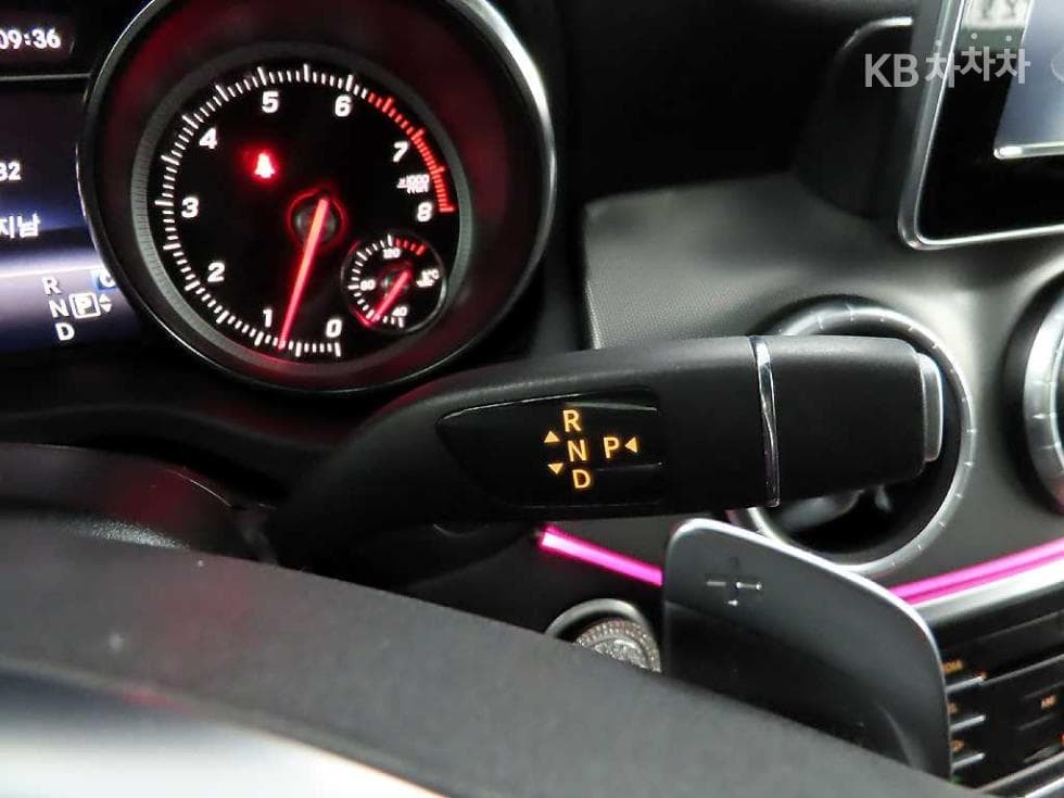 Mercedes-Benz CLA클래스CLA220 AMG Line - 26