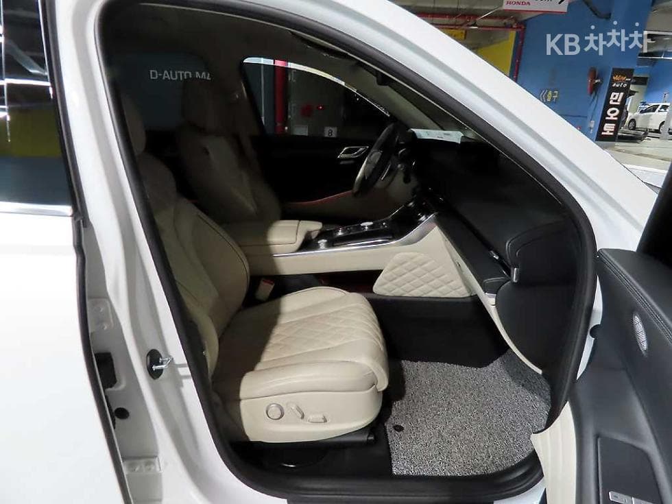 Genesis GV802.5 Turbo Gasoline AWD - 8