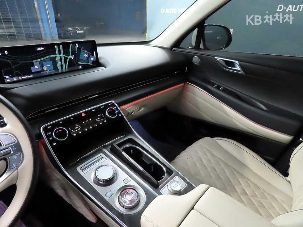 Genesis GV802.5 Turbo Gasoline AWD - 11