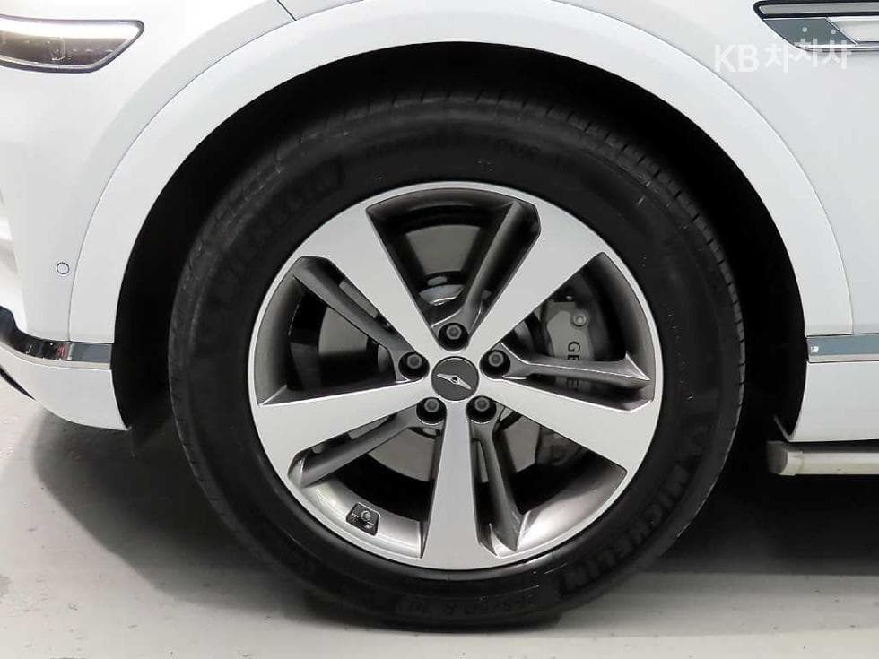 Genesis GV802.5 Turbo Gasoline AWD - 20