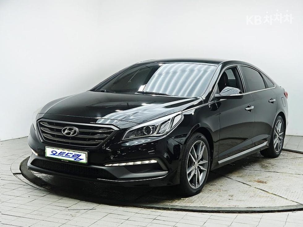 Hyundai Sonata LF 2.0 Turbo Gasoline Direct Injection Exclusive - Image 1