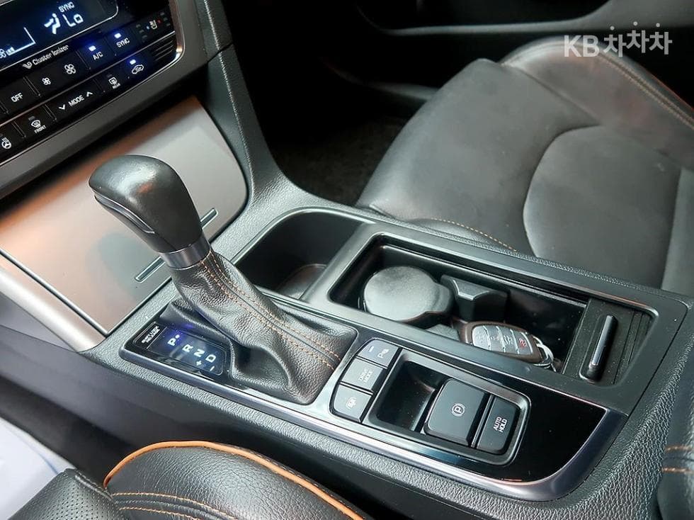 Hyundai Sonata LF2.0 Turbo Gasoline Direct Injection Exclusive - 10