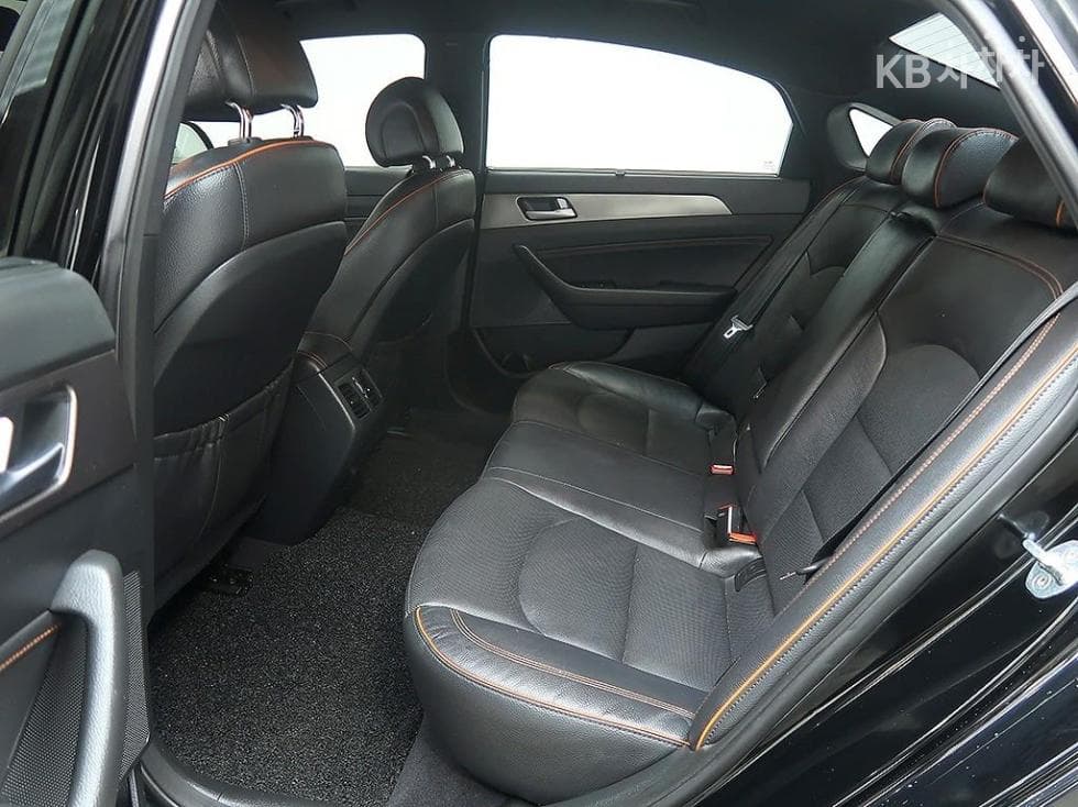 Hyundai Sonata LF2.0 Turbo Gasoline Direct Injection Exclusive - 12