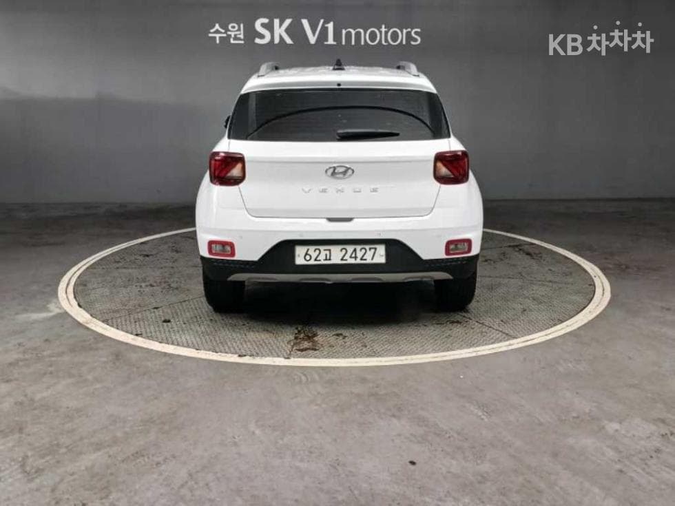 Hyundai VenueGasoline 1.6 Modern - 5