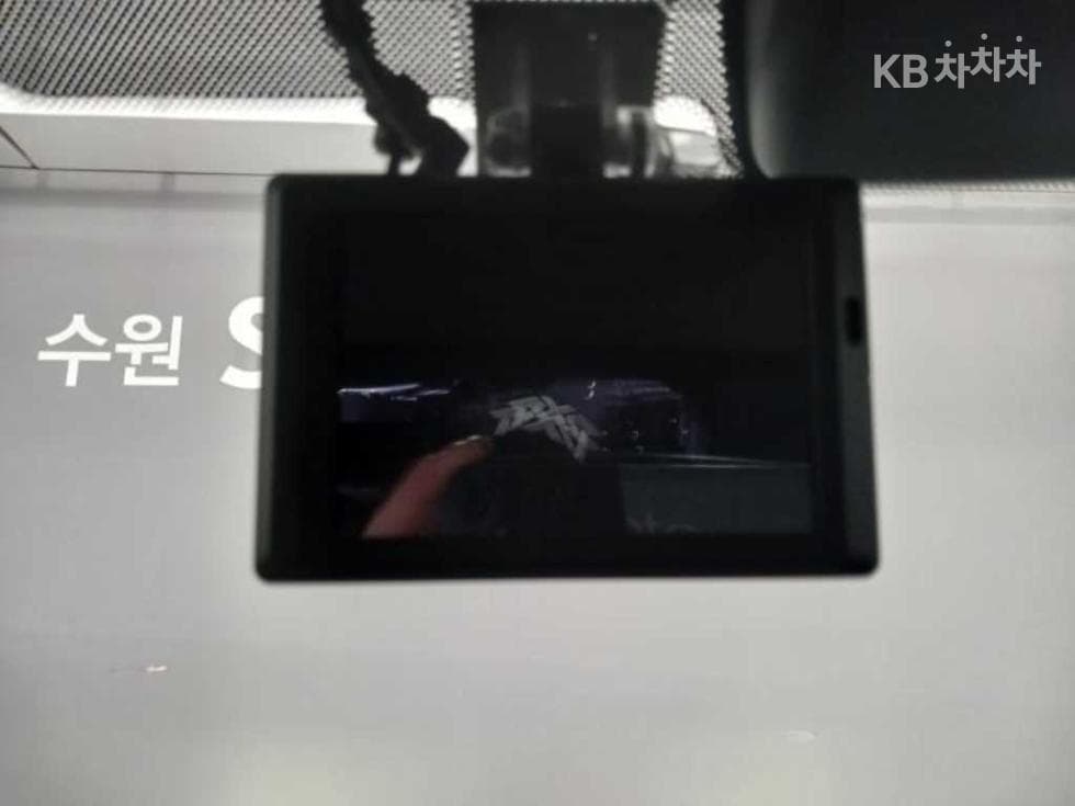 Hyundai VenueGasoline 1.6 Modern - 12