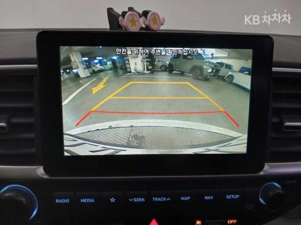 Hyundai VenueGasoline 1.6 Modern - 14