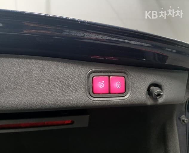 Mercedes-Benz E-Клас (W213)E350 4MATIC AMG Line - 18