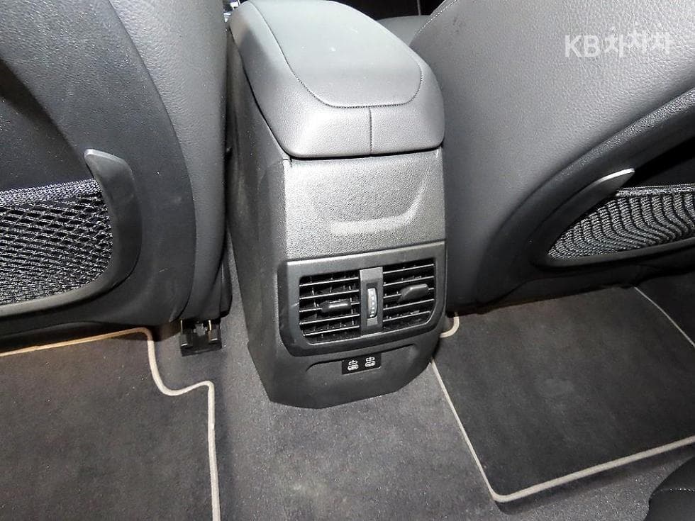 BMW 1시리즈 (F40)120i Sport - 17