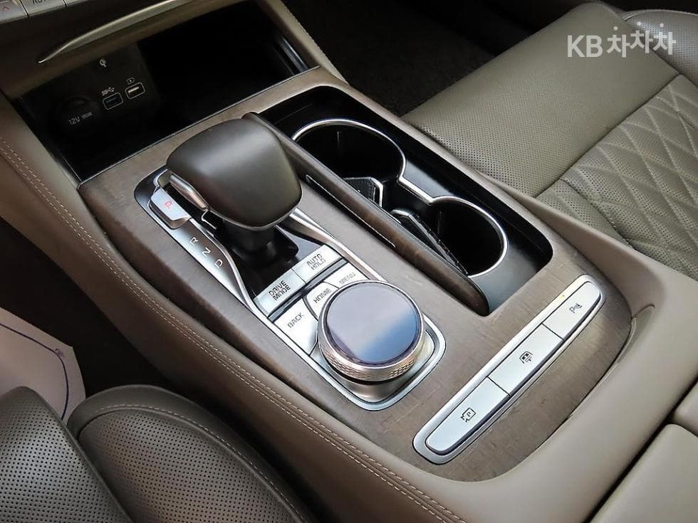 Киа The New (фейслифт) K9(Второ поколение)3.8 GDI AWD 베스트셀렉션Ⅱ - 11
