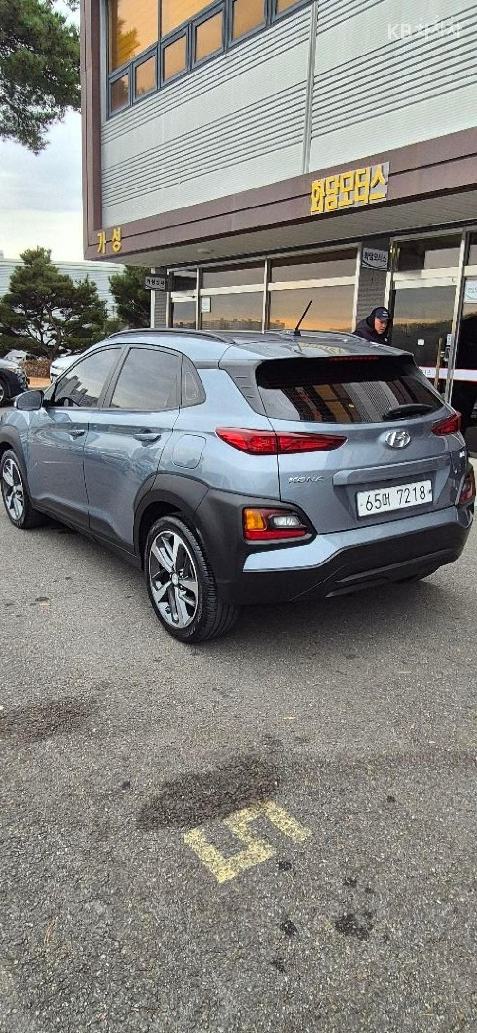 Хюндай Kona1.6 Турбо Modern 아트 - 10