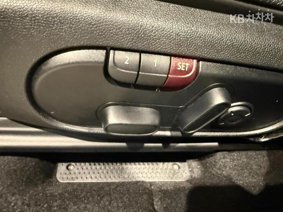 Мини Countryman (F60)2.0 Cooper JCW All4 Launch Pack - 16