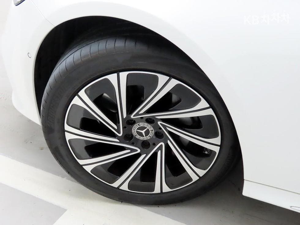 Mercedes-Benz E-클래스 (W214)E300 4MATIC Exclusive - 19