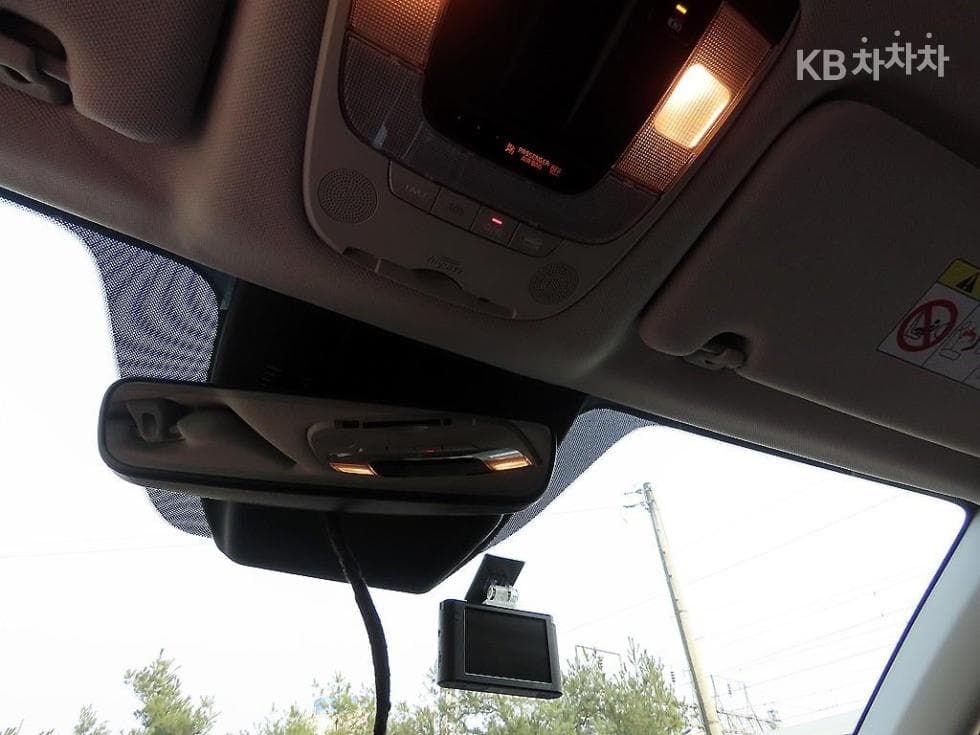 Киа Sorento 4-то поколение2.2 Дизел 2WD Престиж - 15