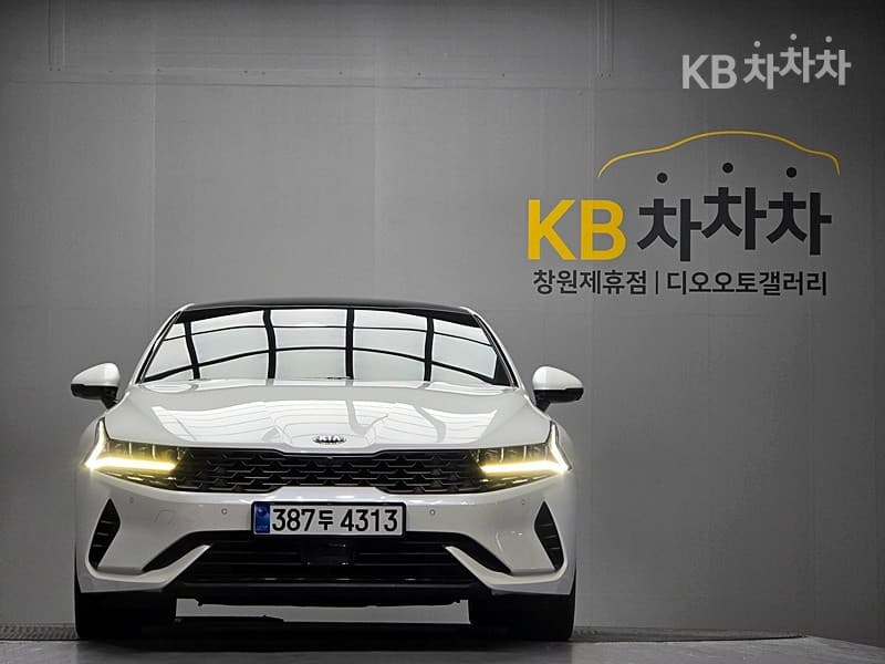 Киа K5 Хибрид 3-토 поколение 2.0 HEV Signature - Image 1