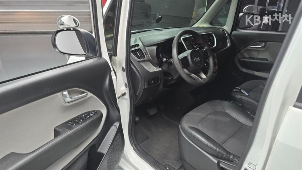 Киа The New (фейслифт) Рей (ван) Ван1.0 Бензин Ван 2-местен Лукс - 7