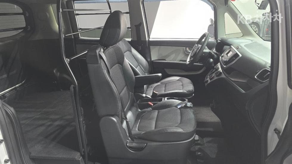 Киа The New (фейслифт) Рей (ван) Ван1.0 Бензин Ван 2-местен Лукс - 8