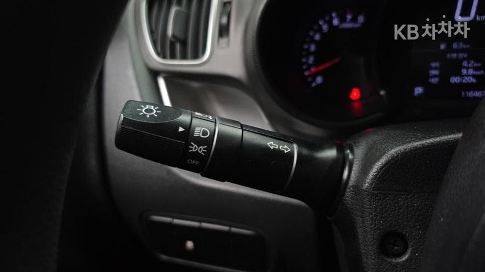 Киа The New (фейслифт) Рей (ван) Ван1.0 Бензин Ван 2-местен Лукс - 14