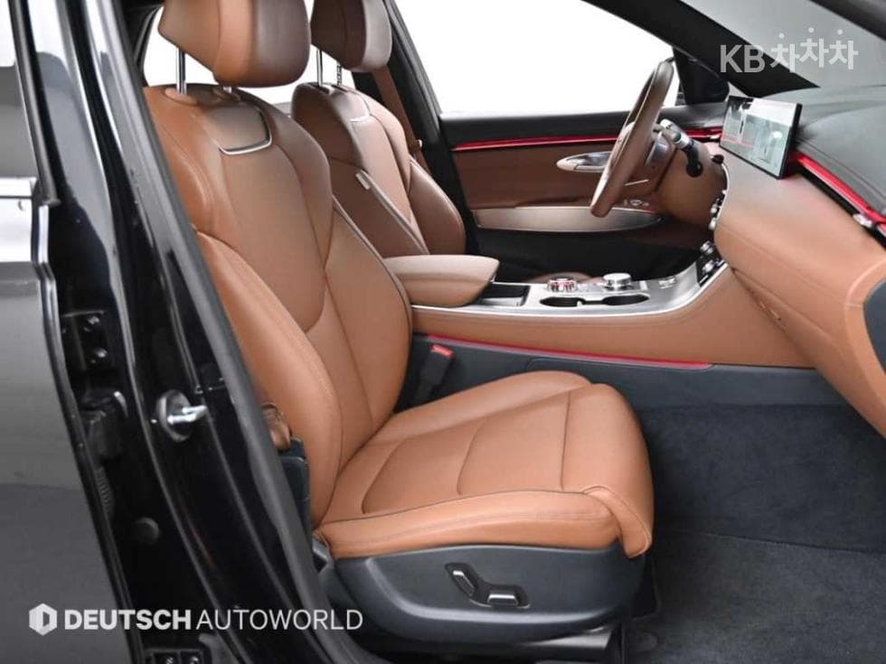 Дженезис GV70Бензин 2.5T AWD - 10