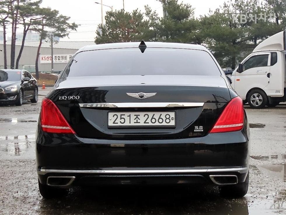 Genesis EQ9003.8 GDI AWD Luxury - 4