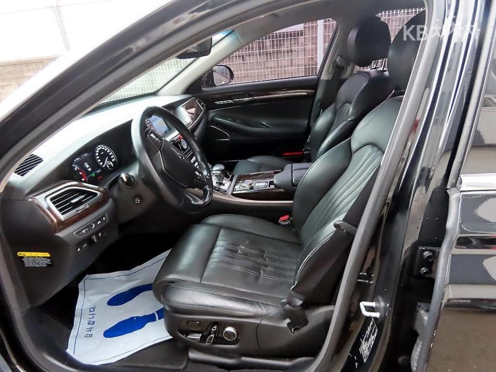 Genesis EQ9003.8 GDI AWD Luxury - 5