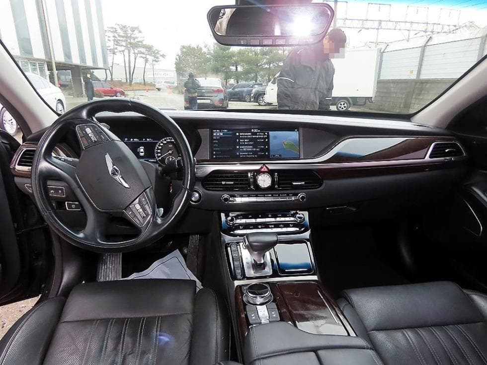 Genesis EQ9003.8 GDI AWD Luxury - 7