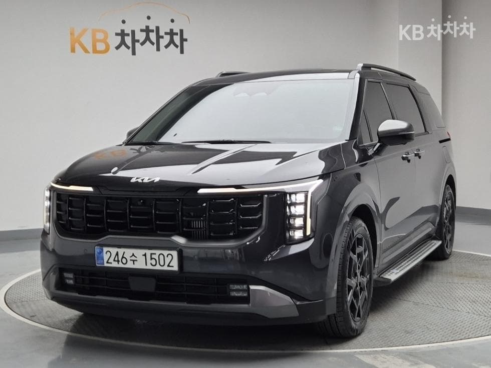 Kia The New (facelift) Carnival Hybrid 4th generation 1.6 HEV 9-seater Signature - Image 1