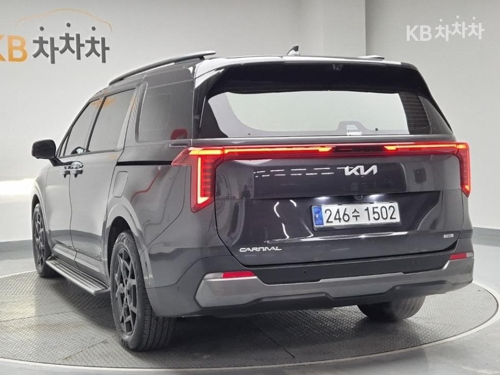 Kia The New (facelift) Carnival Hybrid 4th generation1.6 HEV 9-seater Signature - 2