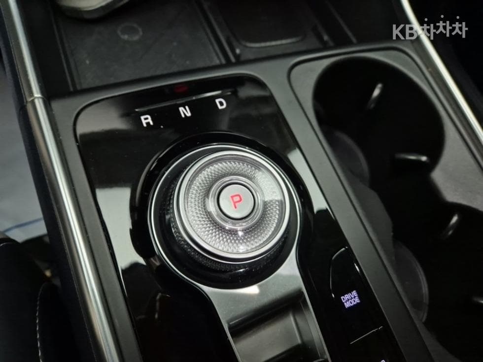 Kia The New (facelift) Carnival Hybrid 4th generation1.6 HEV 9-seater Signature - 8