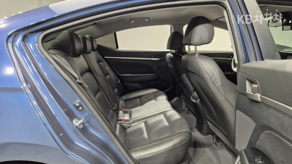 Хюндай The New (фейслифт) Avante (Elantra) ADSmartstream G1.6 Стил - 9