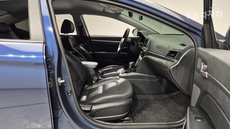 Хюндай The New (фейслифт) Avante (Elantra) ADSmartstream G1.6 Стил - 10