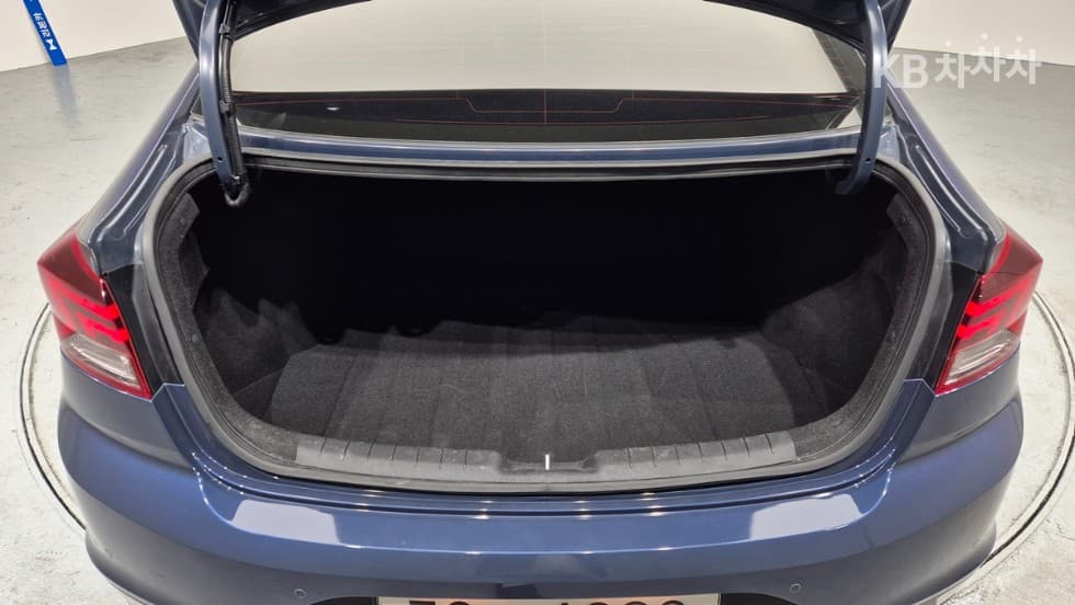 Хюндай The New (фейслифт) Avante (Elantra) ADSmartstream G1.6 Стил - 22