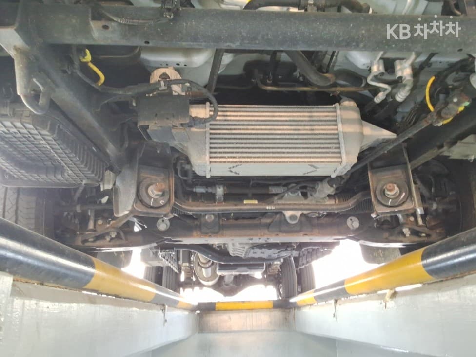 Хюндай Porter 2Удължено междуосие Super Cab 활어운반차 1 тон - 17