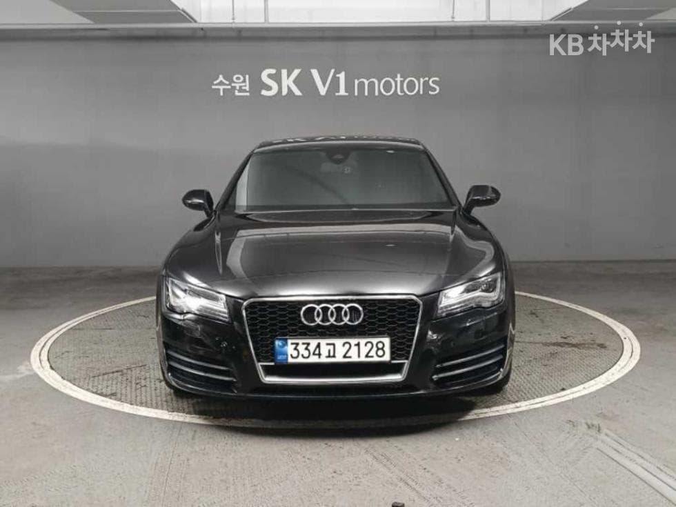 Audi A7 3.0 TFSI 콰트로 Dynamic - Image 1