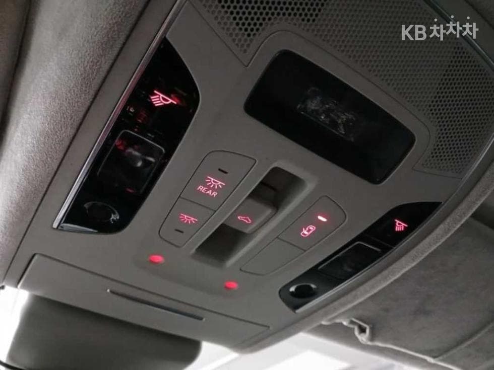 Audi A73.0 TFSI 콰트로 Dynamic - 16