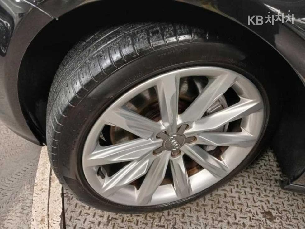 Audi A73.0 TFSI 콰트로 Dynamic - 20